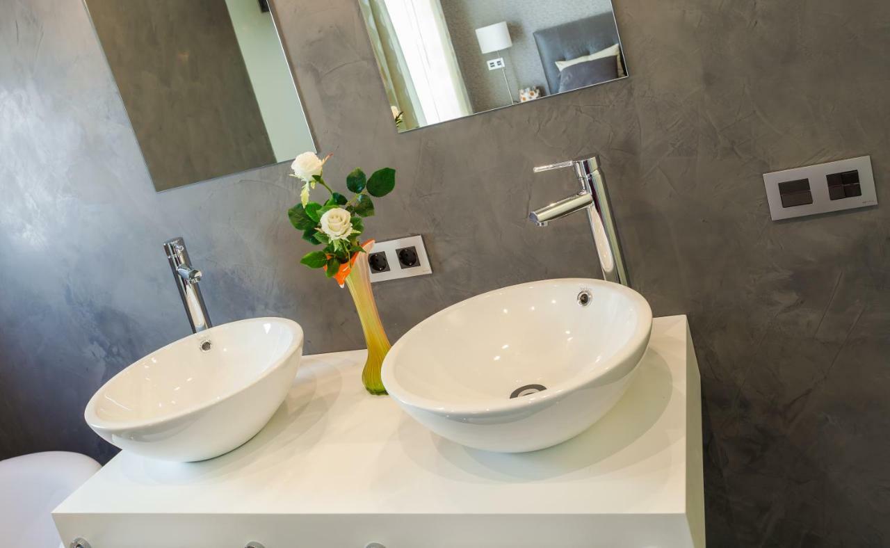 Mafloras Luxury&Beach Apartment กาลามิยอร์ ภายนอก รูปภาพ